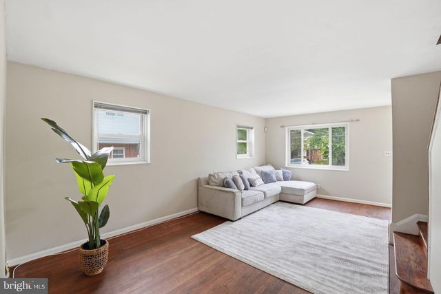 2217 LAKEWOOD ST, Suitland, MD 20746