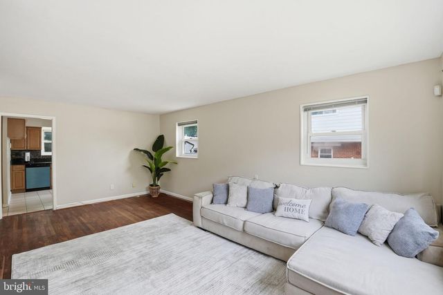 2217 LAKEWOOD ST, Suitland, MD 20746