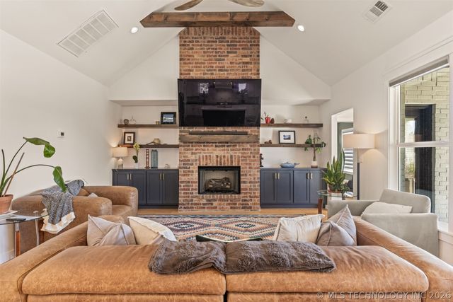 6016 E 127 Place, Bixby, OK 74008