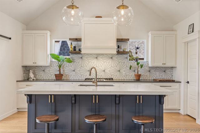 6016 E 127 Place, Bixby, OK 74008