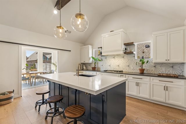 6016 E 127 Place, Bixby, OK 74008