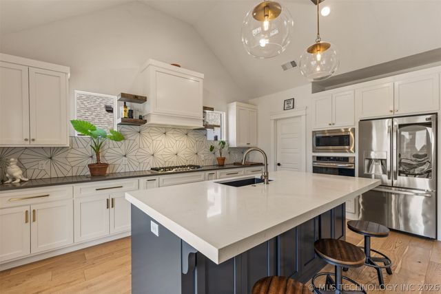 6016 E 127 Place, Bixby, OK 74008