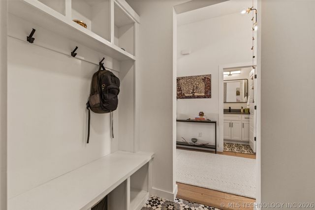 6016 E 127 Place, Bixby, OK 74008