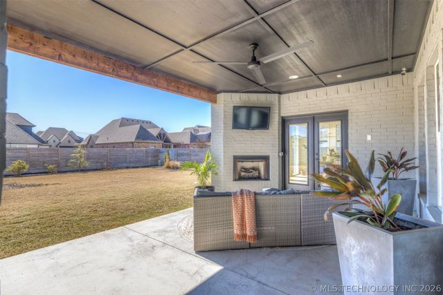 6016 E 127 Place, Bixby, OK 74008