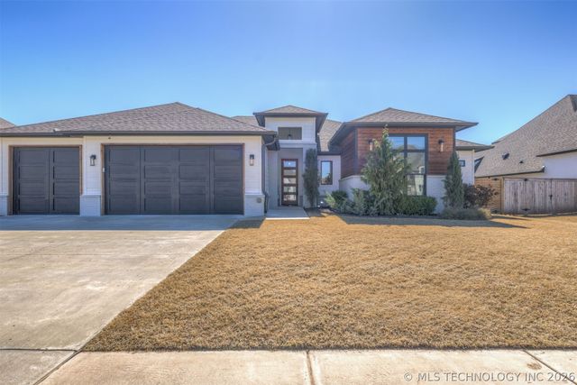 6016 E 127 Place, Bixby, OK 74008