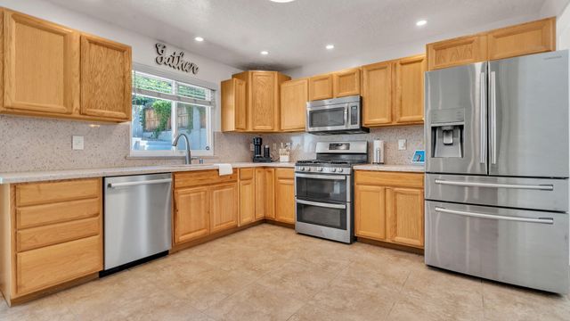 8217 Tina Drive NE, Albuquerque, NM 87109