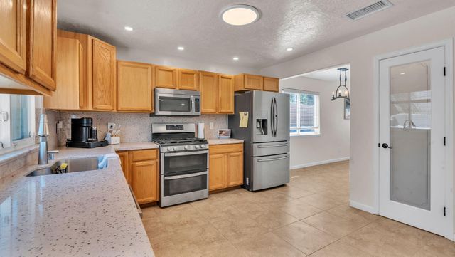 8217 Tina Drive NE, Albuquerque, NM 87109
