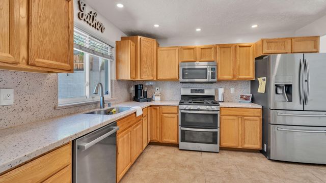 8217 Tina Drive NE, Albuquerque, NM 87109