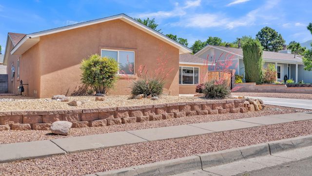 8217 Tina Drive NE, Albuquerque, NM 87109