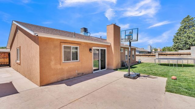8217 Tina Drive NE, Albuquerque, NM 87109