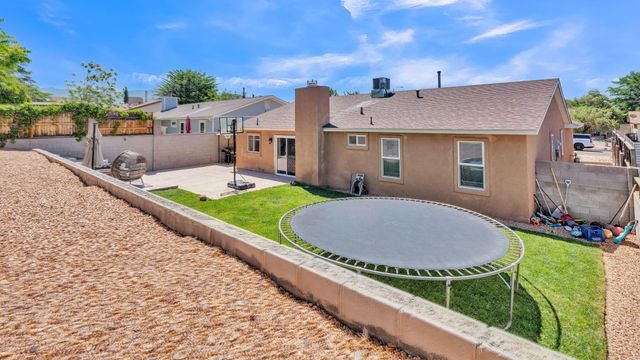 8217 Tina Drive NE, Albuquerque, NM 87109