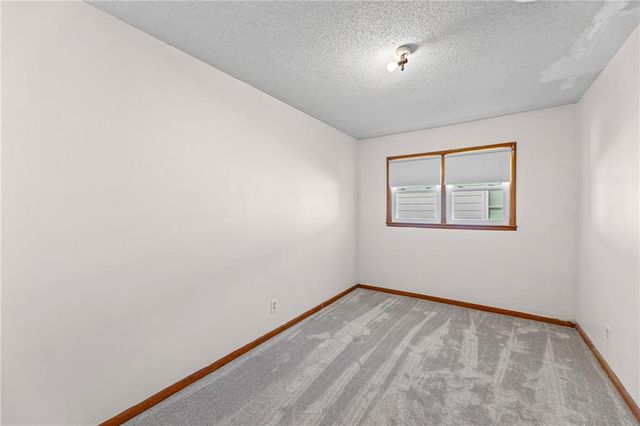 1411 S Willow Street, Ottawa, KS 66067