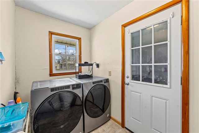 1411 S Willow Street, Ottawa, KS 66067