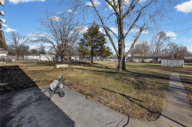 1411 S Willow Street, Ottawa, KS 66067