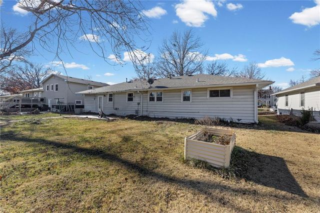 1411 S Willow Street, Ottawa, KS 66067