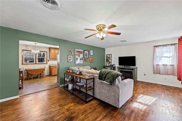 1411 S Willow Street, Ottawa, KS 66067