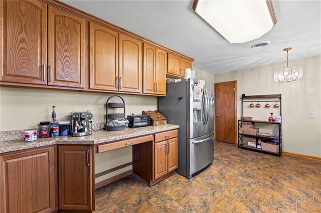 1411 S Willow Street, Ottawa, KS 66067