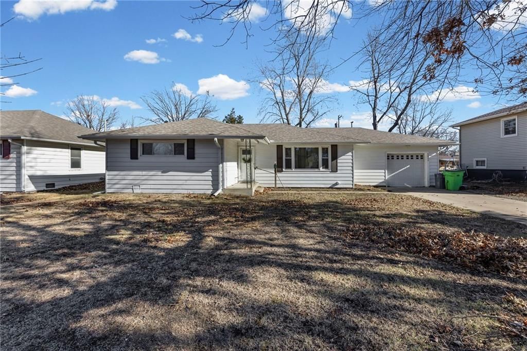1411 S Willow Street, Ottawa, KS 66067