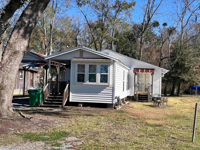 123 Comeaux St, Pierre Part, LA 70339