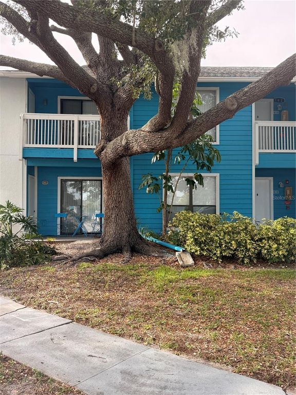 455 ALT 19 S 141, Palm Harbor, FL 34683