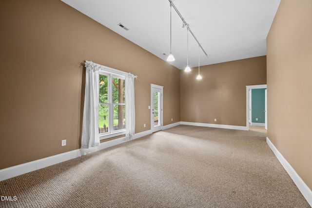 5609 Cary Glen Boulevard, Cary, NC 27519