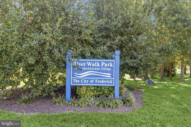 804 CHADWICK CIR, Frederick, MD 21701