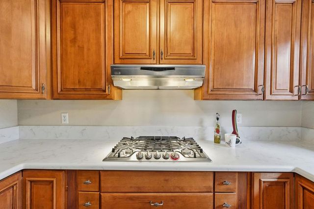 23235 Broadmoor Ct., Auburn, CA 95602