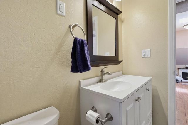 23235 Broadmoor Ct., Auburn, CA 95602