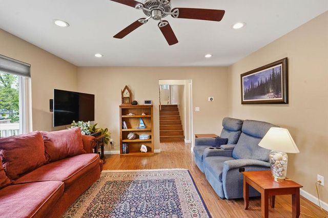 23235 Broadmoor Ct., Auburn, CA 95602