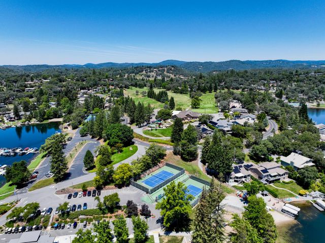 23235 Broadmoor Ct., Auburn, CA 95602