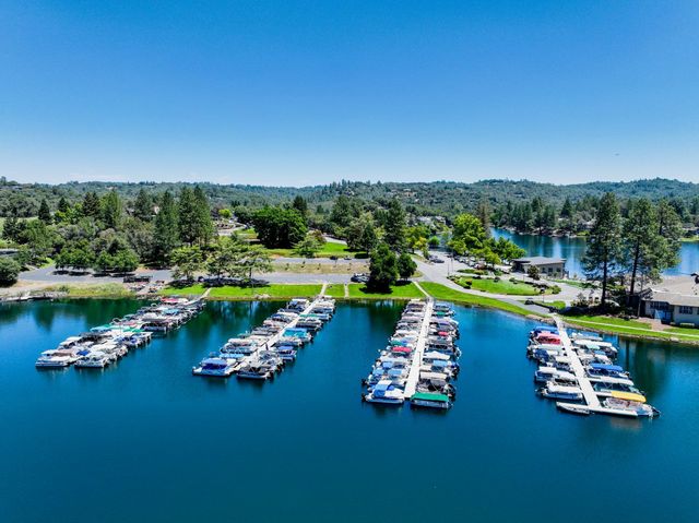 23235 Broadmoor Ct., Auburn, CA 95602