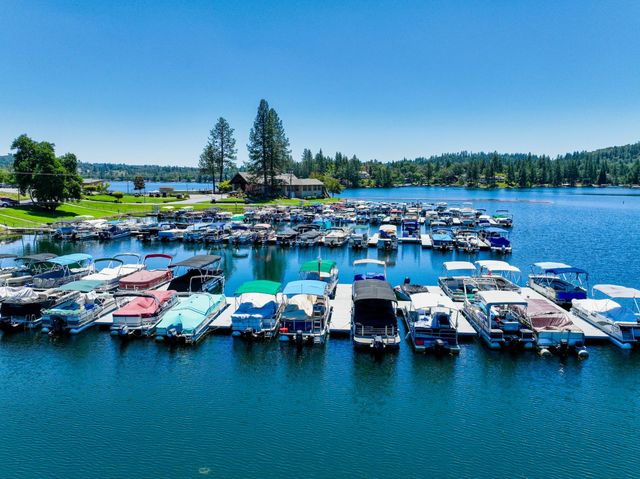 23235 Broadmoor Ct., Auburn, CA 95602