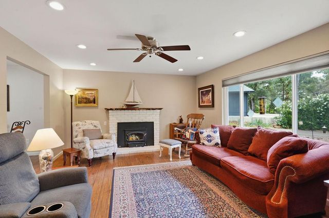 23235 Broadmoor Ct., Auburn, CA 95602