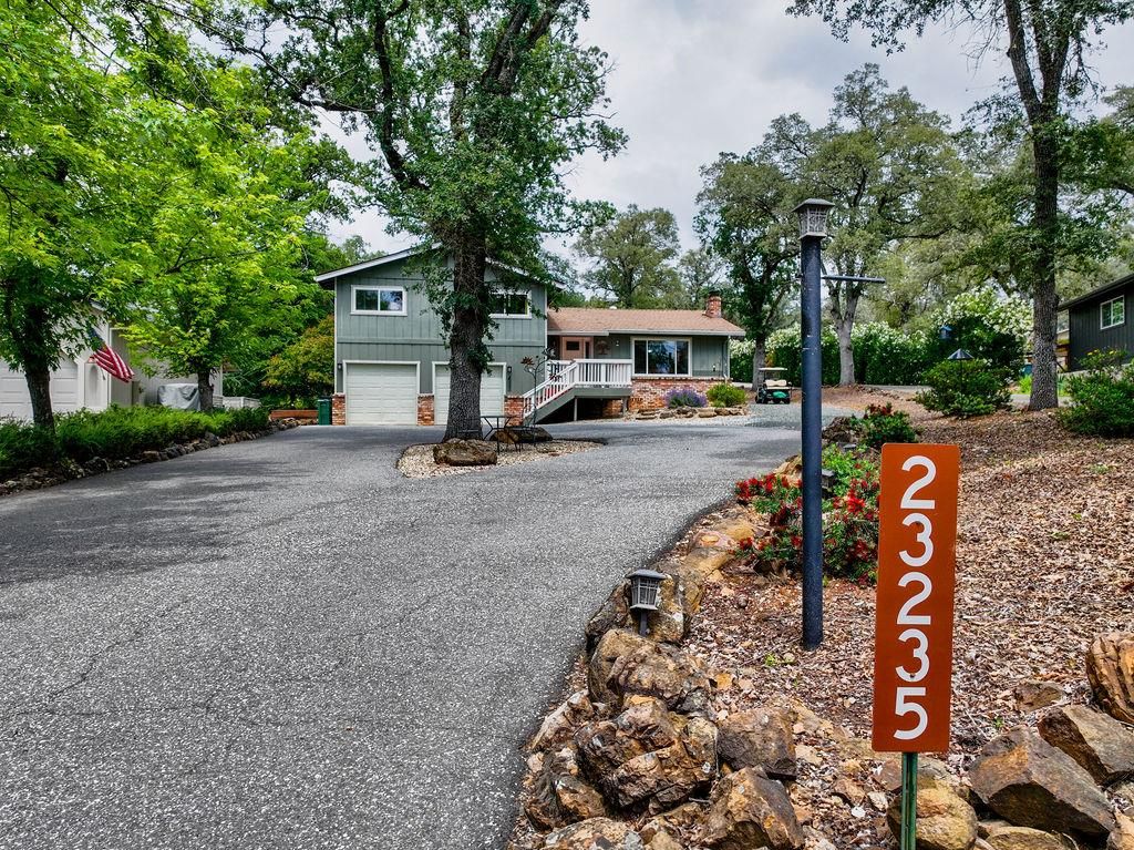 23235 Broadmoor Ct., Auburn, CA 95602