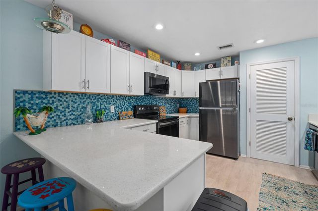 300 NEW WATERFORD PLACE 202, Longwood, FL 32779