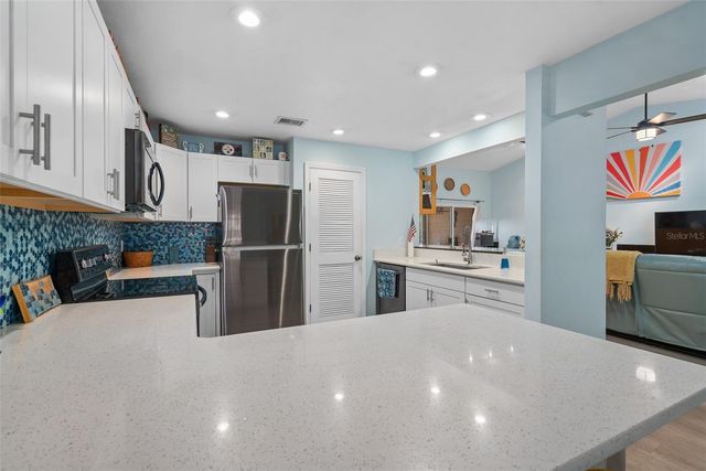300 NEW WATERFORD PLACE 202, Longwood, FL 32779