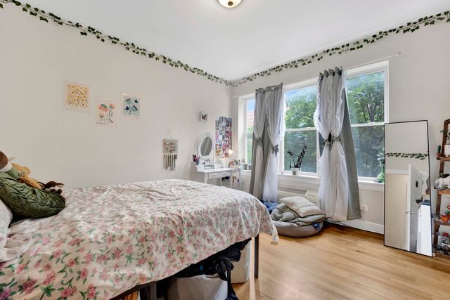 2456 N Hamlin Avenue 3N, Chicago, IL 60647