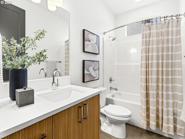 6205 Ne Stanton St, Portland, OR 97213