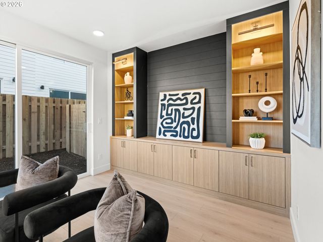 6205 Ne Stanton St, Portland, OR 97213