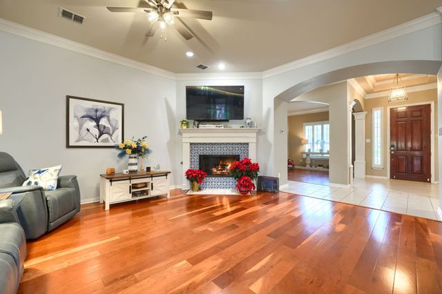 299 Brookwood Forest Drive, Sunnyvale, TX 75182