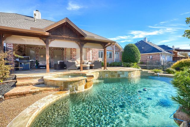 299 Brookwood Forest Drive, Sunnyvale, TX 75182