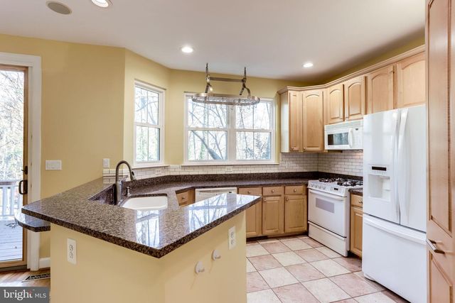 11472 WATERHAVEN CT, Reston, VA 20190