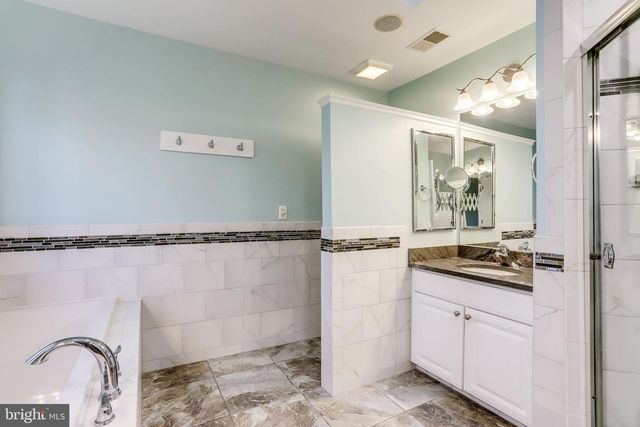 11472 WATERHAVEN CT, Reston, VA 20190