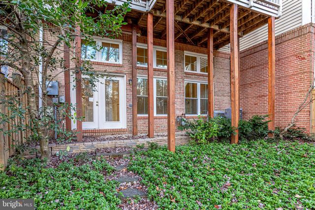 11472 WATERHAVEN CT, Reston, VA 20190
