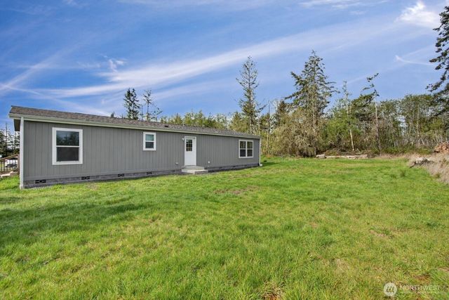 1369 Centralia Alpha Road, Chehalis, WA 98532