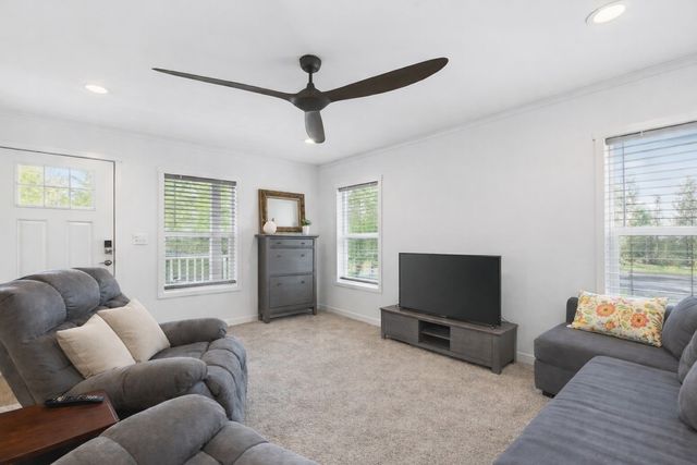 1369 Centralia Alpha Road, Chehalis, WA 98532