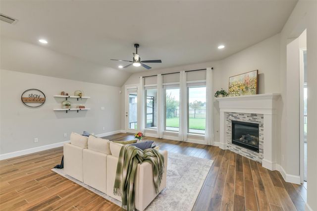 20423 Avelignese Way, Tomball, TX 77377