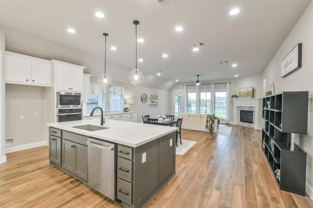 20423 Avelignese Way, Tomball, TX 77377