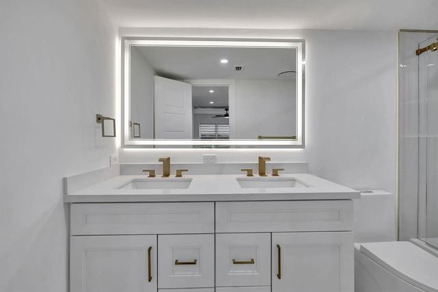 3100 N Palm Aire Drive 106, Pompano Beach, FL 33069