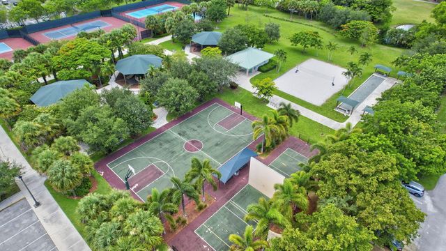 3100 N Palm Aire Drive 106, Pompano Beach, FL 33069